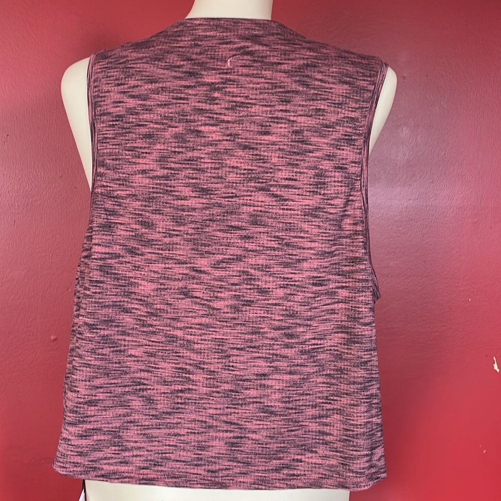 Brand new Zyia Active pink infinity tank - Picture 9 of 15